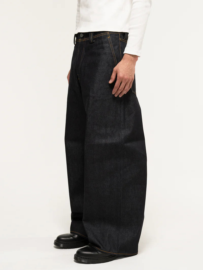 Japanese Curved-leg Jeans