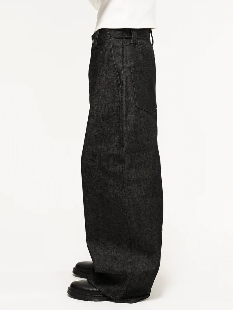 Japanese Curved-leg Jeans