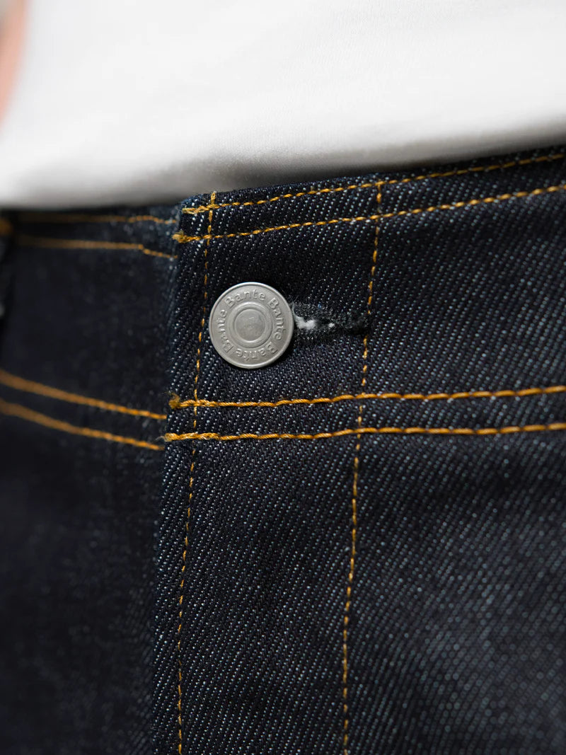 Japanese Curved-leg Jeans