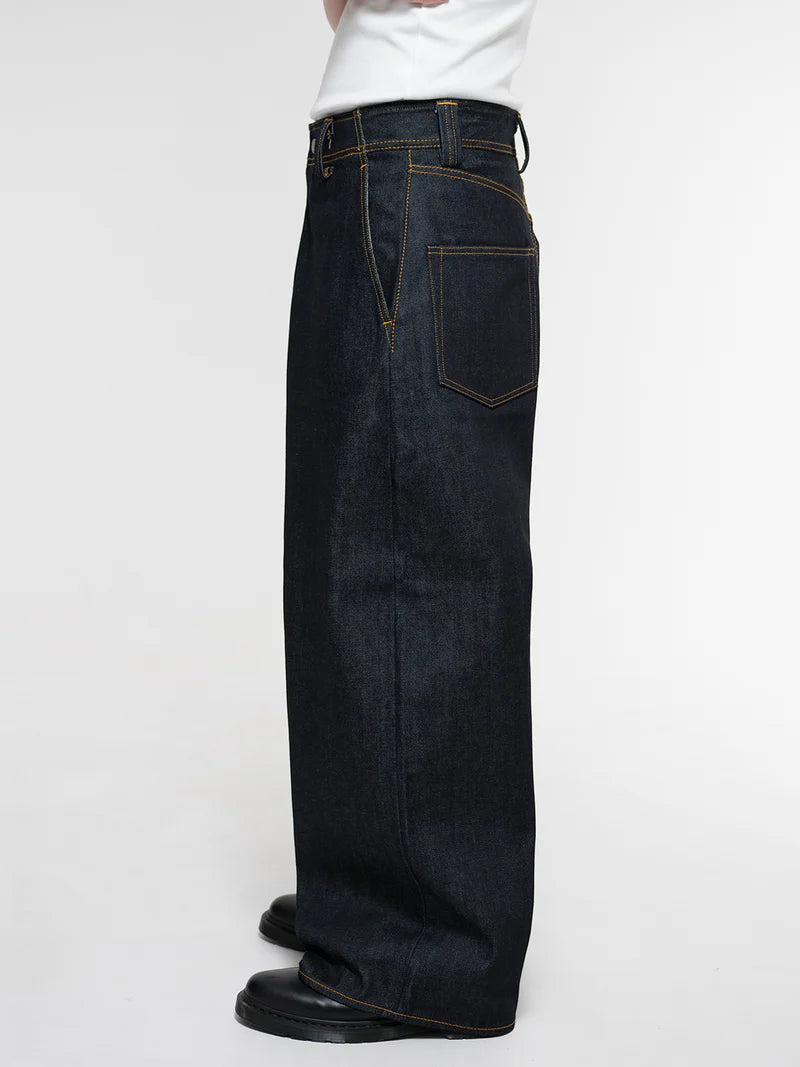 Japanese Curved-leg Jeans